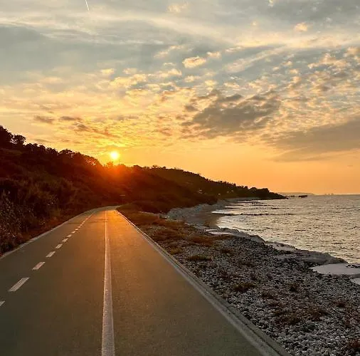 All'altezza Del Mare *